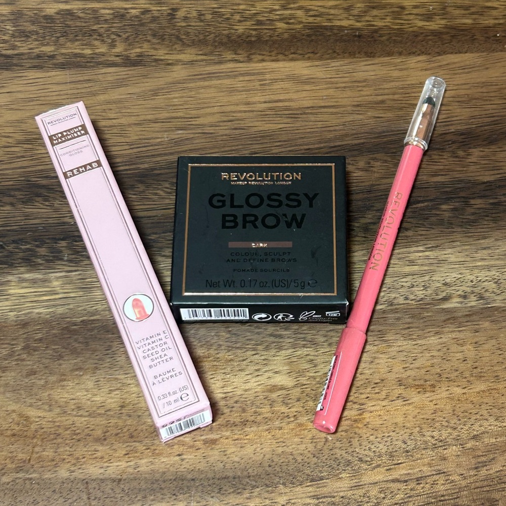 Revolution Makeup bundle of 3